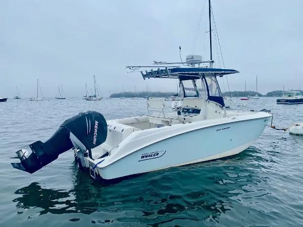 Slide: The Image of Boston Whaler 240 Outrage 2006 - 4
