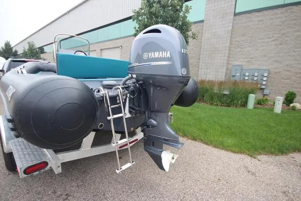 Slide: The Image of Zodiac Medline 580 NEO 115hp In Stock 2021 - 8