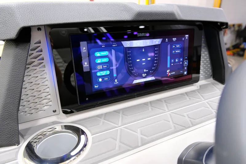 Slide: The Image of Premier 250 Intrigue RLO 2026 - 18