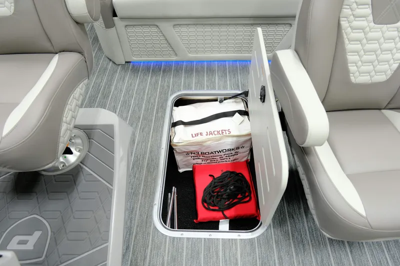 Slide: The Image of Premier 250 Intrigue RLO 2026 - 28