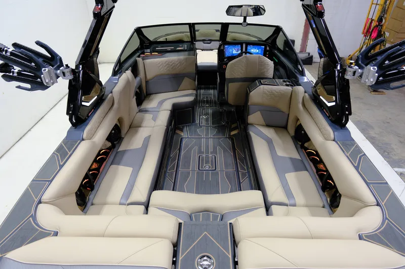 Slide: The Image of Centurion Ri245 2026 - 9