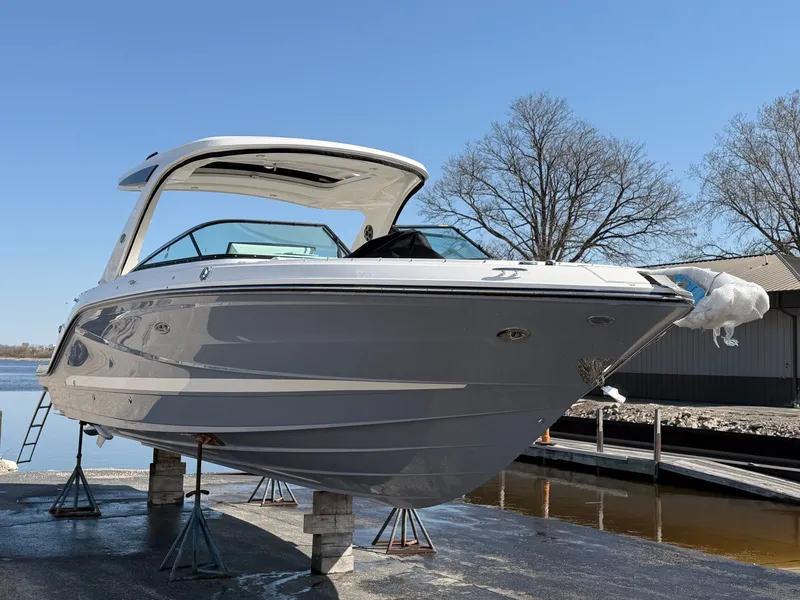 The Image of Sea Ray SLX 310 Outboard 2026 - 0