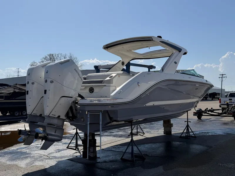 Slide: The Image of Sea Ray SLX 310 Outboard 2026 - 10