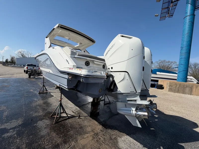 Slide: The Image of Sea Ray SLX 310 Outboard 2026 - 4