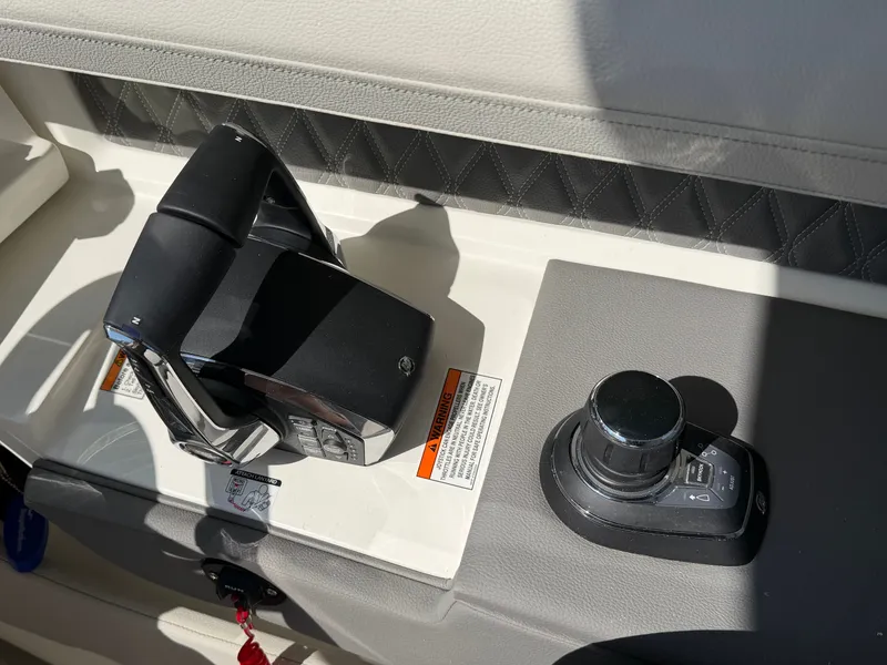 Slide: The Image of Sea Ray SLX 310 Outboard 2026 - 47