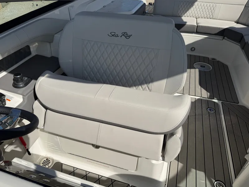 Slide: The Image of Sea Ray SLX 310 Outboard 2026 - 49