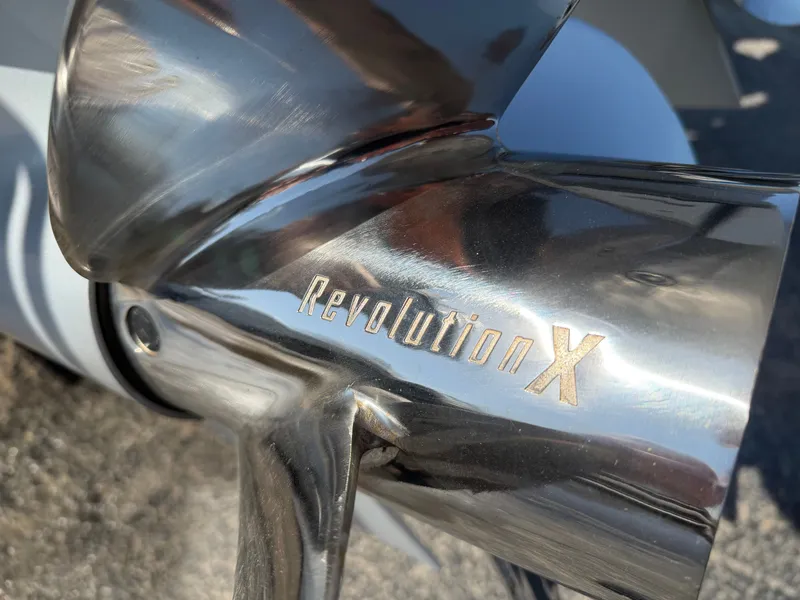 Slide: The Image of Sea Ray SLX 310 Outboard 2026 - 5