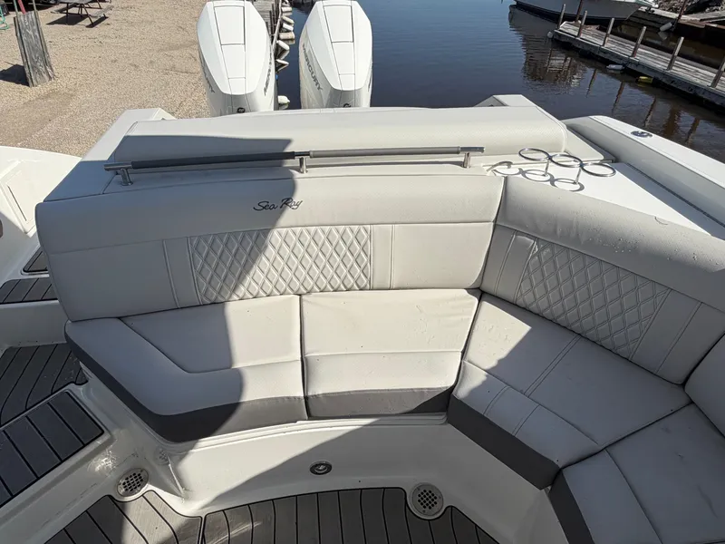Slide: The Image of Sea Ray SLX 310 Outboard 2026 - 52