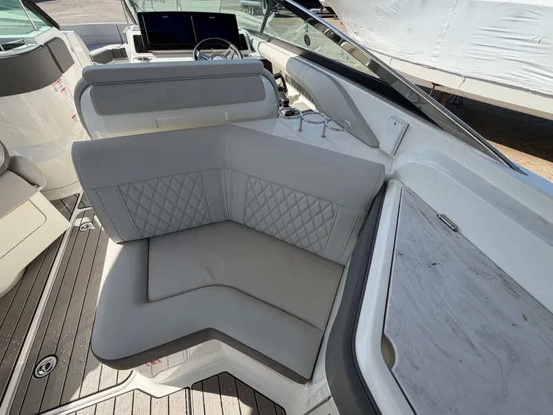 Slide: The Image of Sea Ray SLX 310 Outboard 2026 - 53