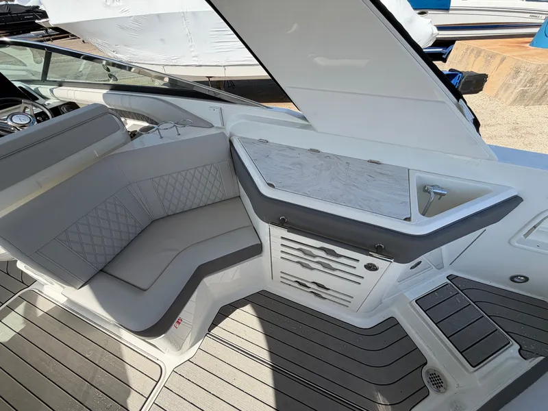 Slide: The Image of Sea Ray SLX 310 Outboard 2026 - 57