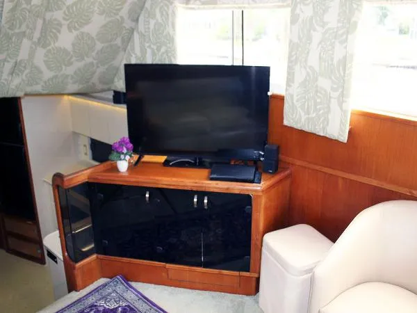 Slide: The Image of Viking 44 Double Cabin 1990 - 2