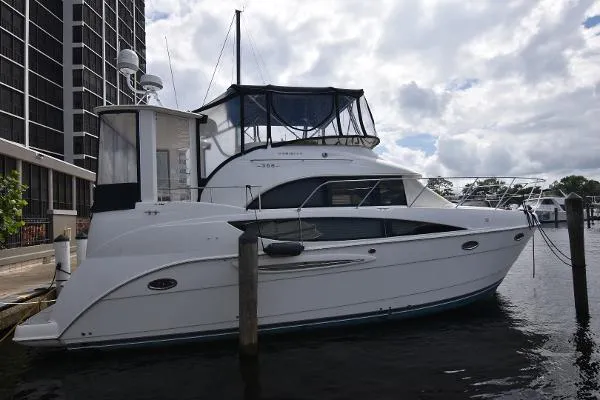 Slide: The Image of Meridian 368 Motoryacht 2005 - 0