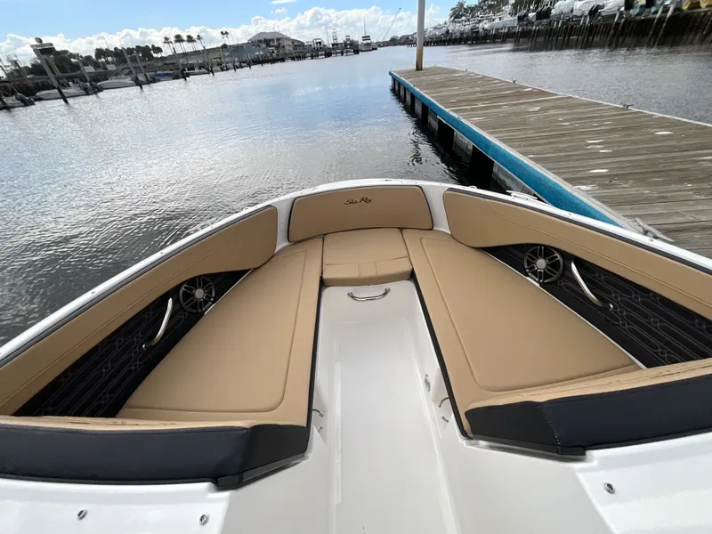 Slide: The Image of Sea Ray SPX 210 Outboard 2026 - 8