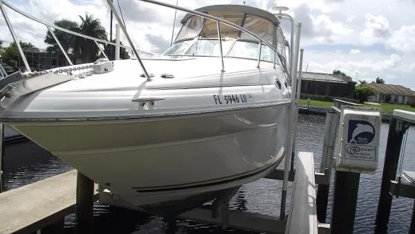 Slide: The Image of Sea Ray Sundancer 2002 - 4