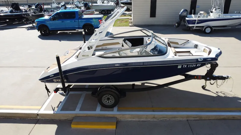 Slide: The Image of Yamaha TP1800C-XAP 2022 boat on trailer, side view. - 16
