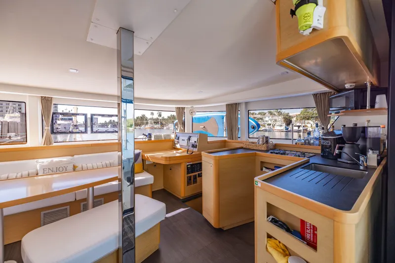 Slide: The Image of Lagoon 42 2018 - 11