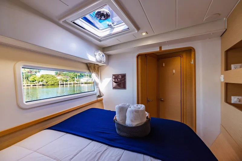 Slide: The Image of Lagoon 42 2018 - 21