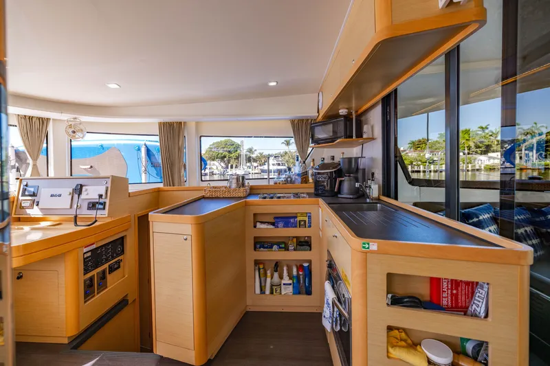 Slide: The Image of Lagoon 42 2018 - 32