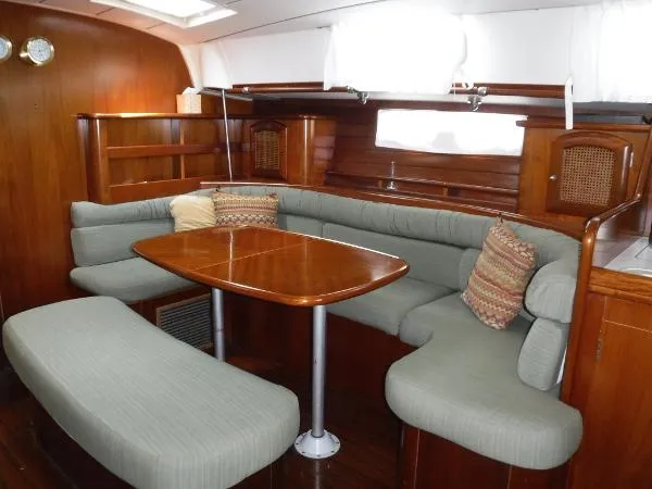 Slide: The Image of Beneteau 461 Oceanis 2 cabin 2000 - 11