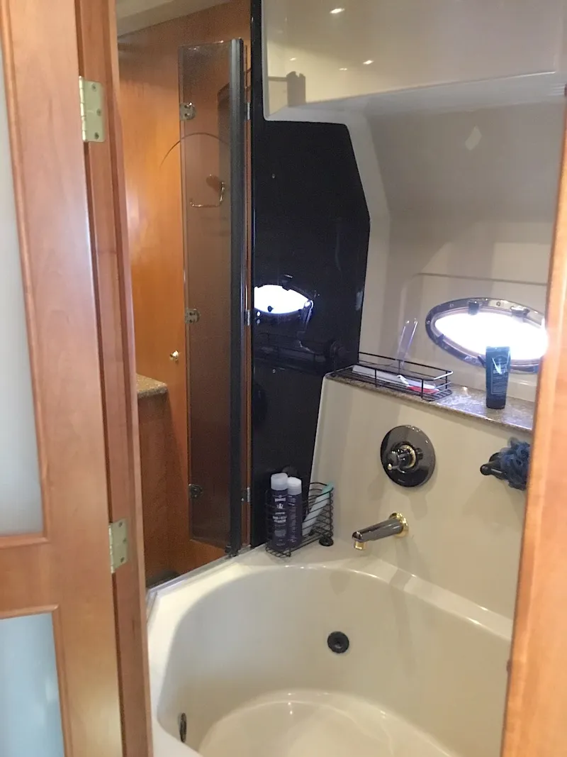Slide: The Image of Cruisers 4450 Express Motoryacht 2001 - 11