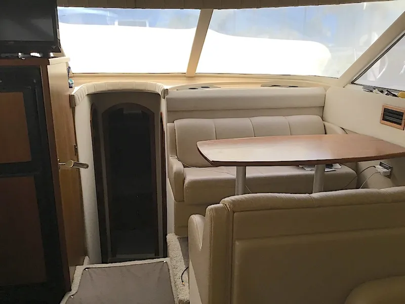 Slide: The Image of Cruisers 4450 Express Motoryacht 2001 - 4