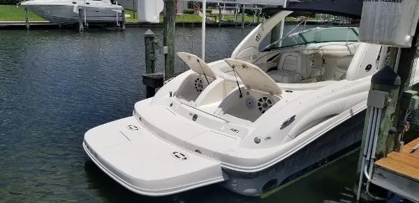 Slide: The Image of Sea Ray 290 SLX Bow Rider 2008 - 1