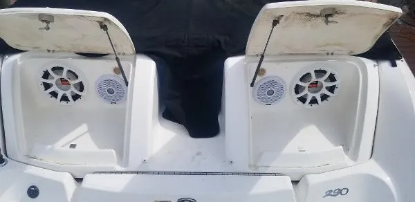 Slide: The Image of Sea Ray 290 SLX Bow Rider 2008 - 10