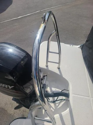 Slide: The Image of Bayliner XR7 2017 - 10