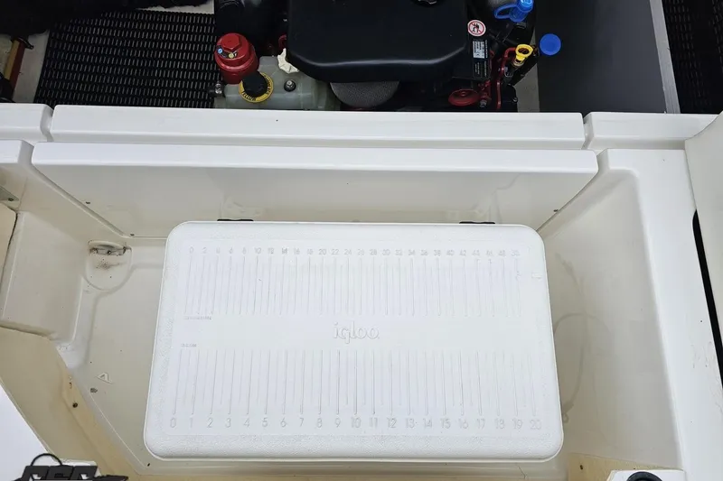 Slide: The Image of Engine compartment of a 2017 Monterey 298SS Super Sport with Igloo cooler. - 117