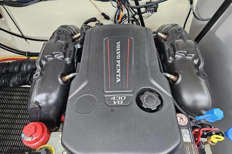 Slide: The Image of Volvo Penta 430 V8 engine in 2017 Monterey 298SS Super Sport boat. - 119