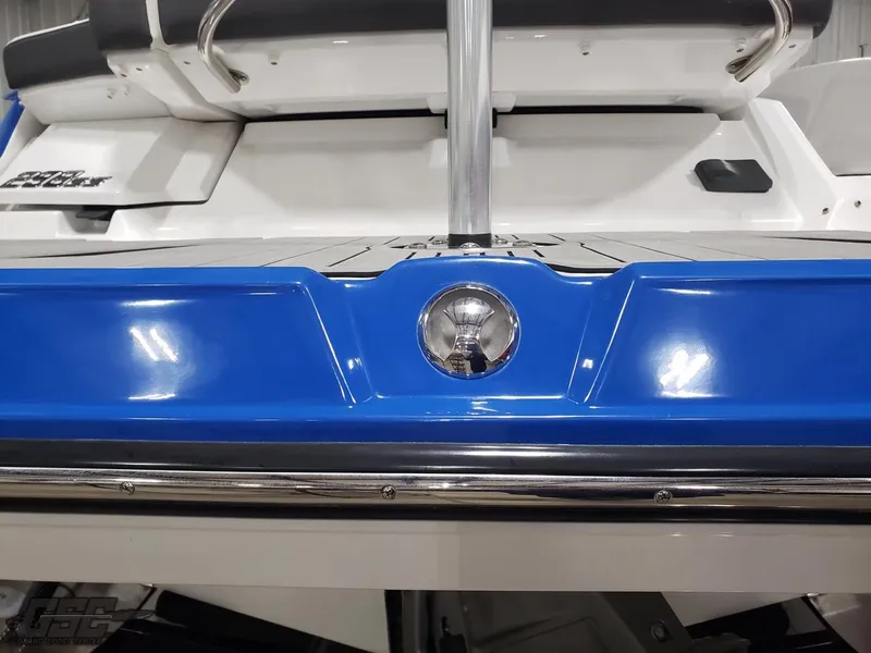 Slide: The Image of Rear view of a 2017 Monterey 298SS Super Sport boat. - 31