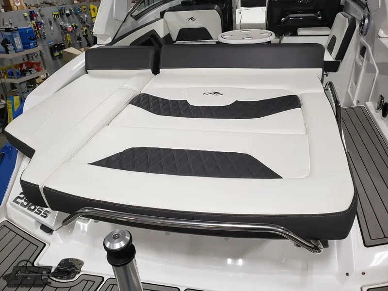Slide: The Image of 2017 Monterey 298SS Super Sport boat interior view. - 38