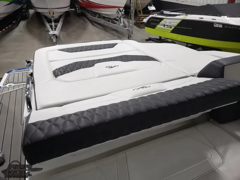 Slide: The Image of 2017 Monterey 298SS Super Sport boat interior view. - 44