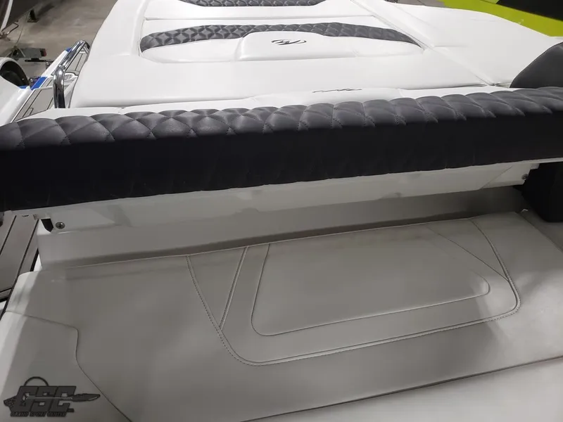 Slide: The Image of Rear view of a 2017 Monterey 298SS Super Sport boat. - 45