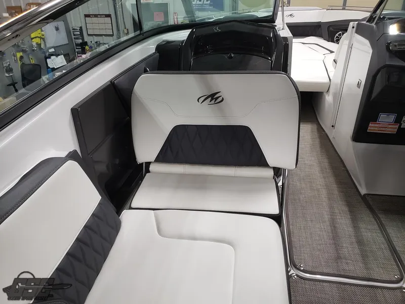 Slide: The Image of Interior of 2017 Monterey 298SS Super Sport boat. - 46