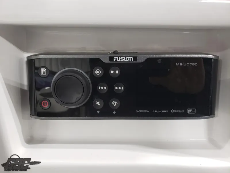 Slide: The Image of Monterey 298SS Super Sport 2017 - 50