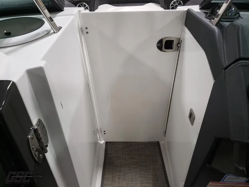 Slide: The Image of Monterey 298SS Super Sport 2017 - 65