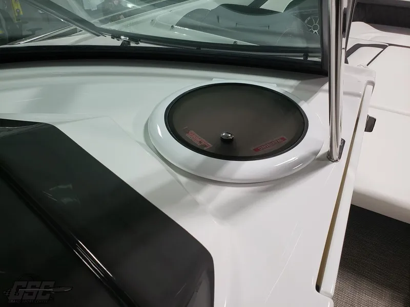 Slide: The Image of Monterey 298SS Super Sport 2017 - 68