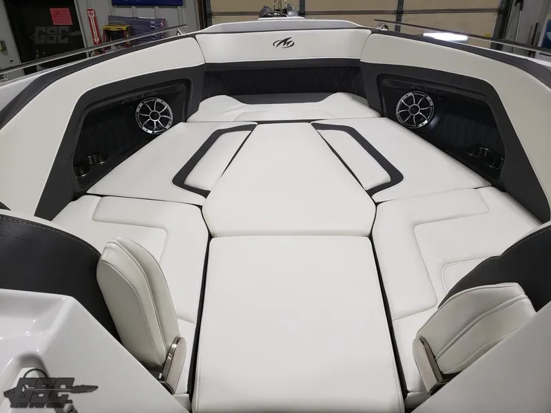 Slide: The Image of Monterey 298SS Super Sport 2017 - 73