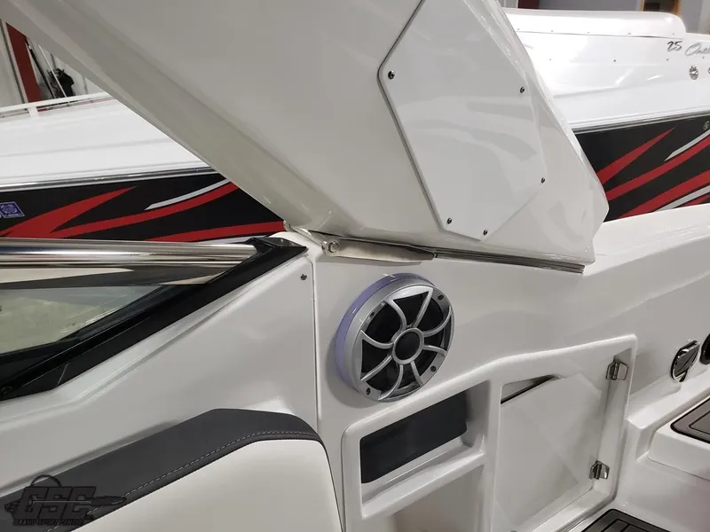 Slide: The Image of Monterey 298SS Super Sport 2017 - 85