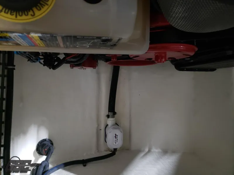 Slide: The Image of Monterey 298SS Super Sport 2017 - 90