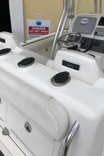 Slide: The Image of Robalo R300 Center Console 2012 - 4