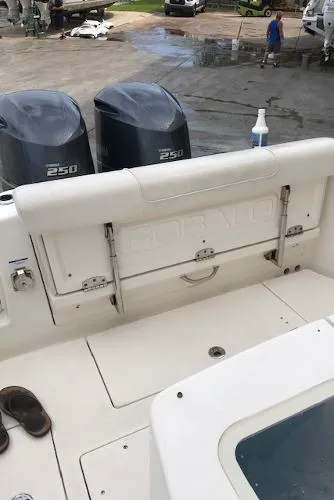 Slide: The Image of Robalo R300 Center Console 2012 - 5