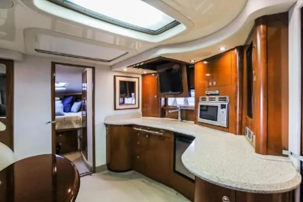Slide: The Image of Sea Ray 44 Sundancer 2008 - 10