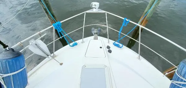 Slide: The Image of Carver Yachts 405 Aft Cabin Motor Yacht 1997 - 1