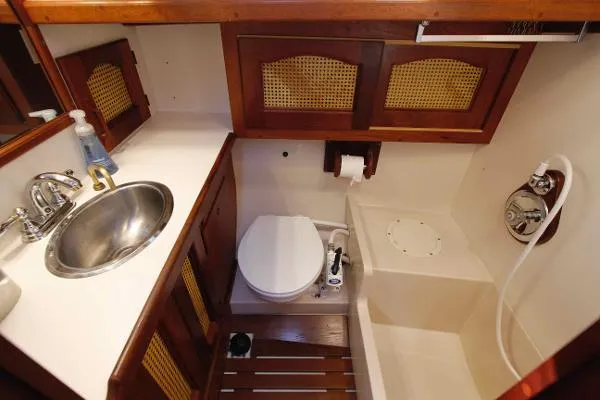 Slide: The Image of Gozzard 36 Pilothouse Cutter 1989 - 7