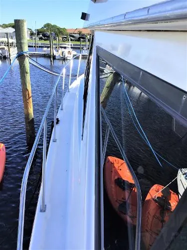 Slide: The Image of Bayliner 39ft Command Bridge MY 2002 - 6