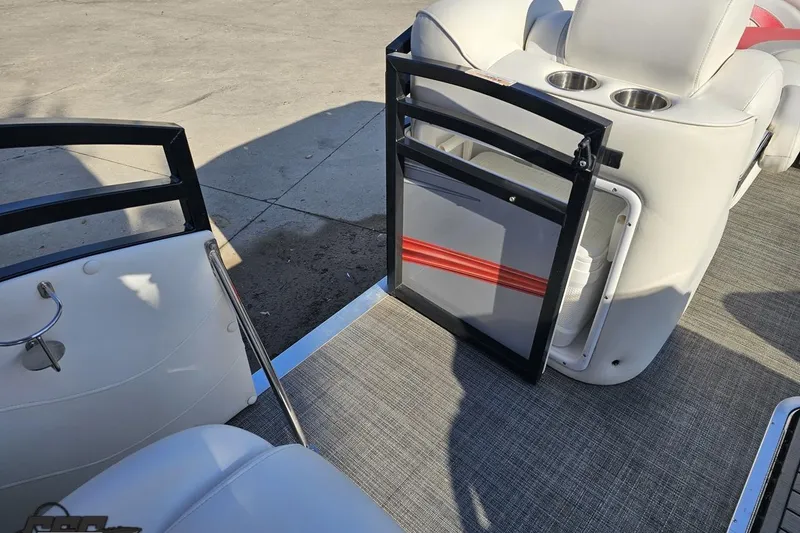 Slide: The Image of 2019 JC Tritoon Neptoon 25 Sport SL interior with open gate and seating area. - 64