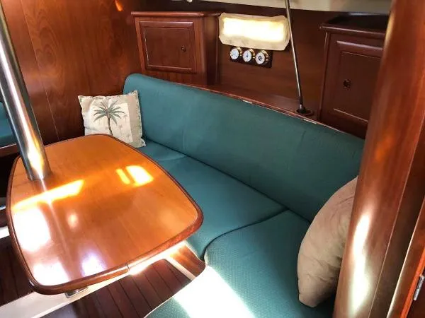 Slide: The Image of Beneteau 331 2002 - 5