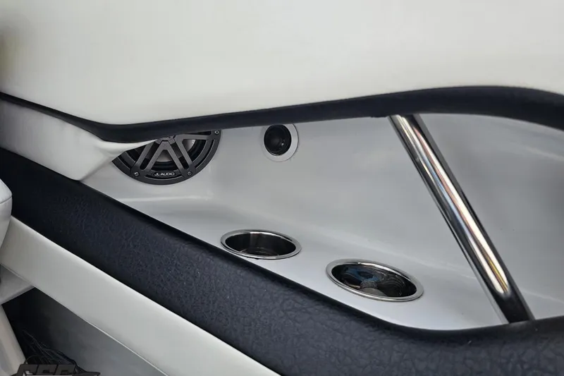 Slide: The Image of Interior of 2005 Baja 275 boat with JL Audio speaker and cup holders. - 50